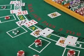 European roulette betting layout and payout table on 10 dewapokerqq