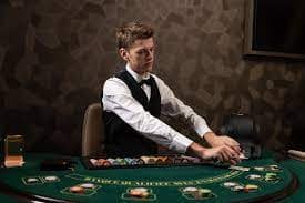 10 dewapokerqq platform showing European roulette and account balance on mobile